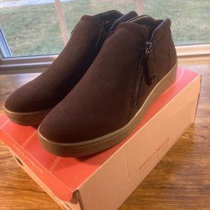 Easy Spirit Women's Novia Casual Ankle Booties NIB Brown 8W